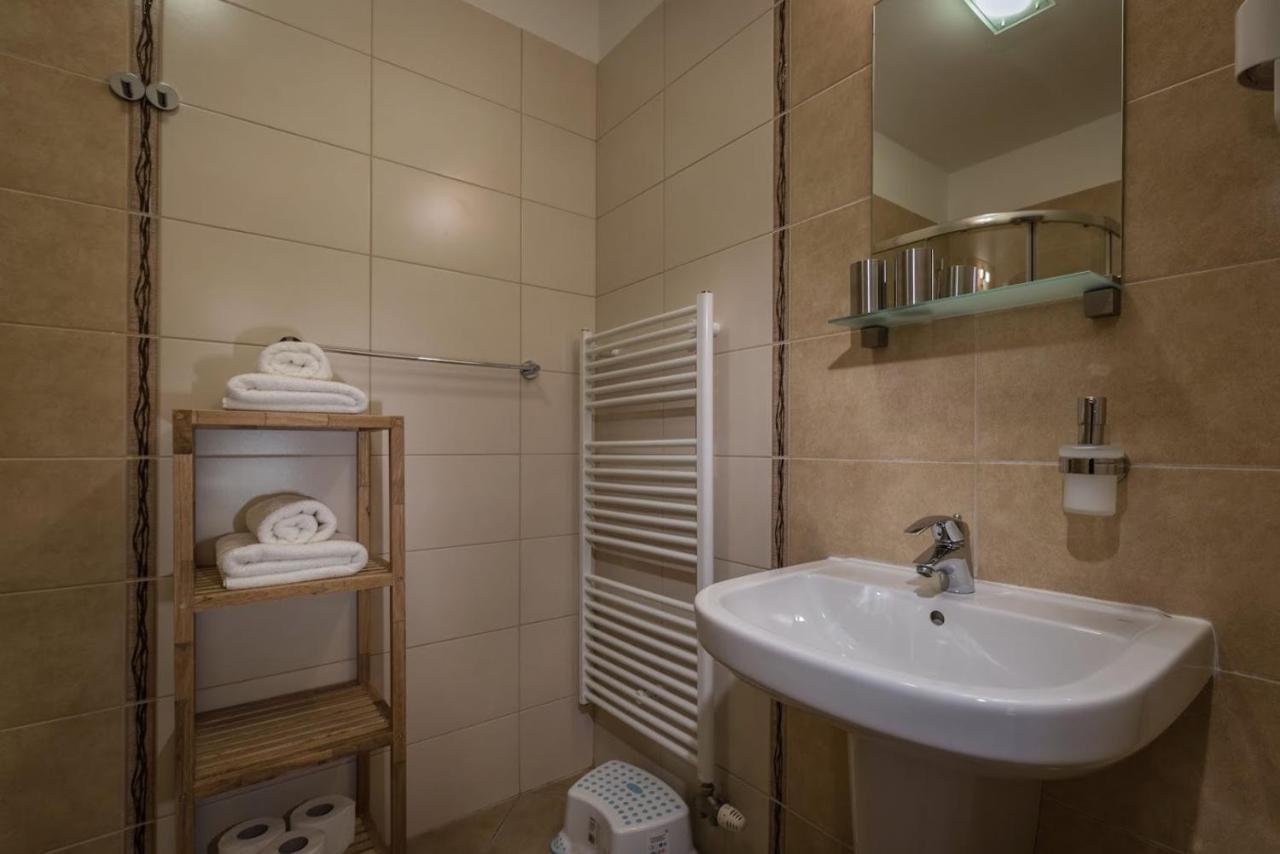 Apartman Bešeňová Extérieur photo